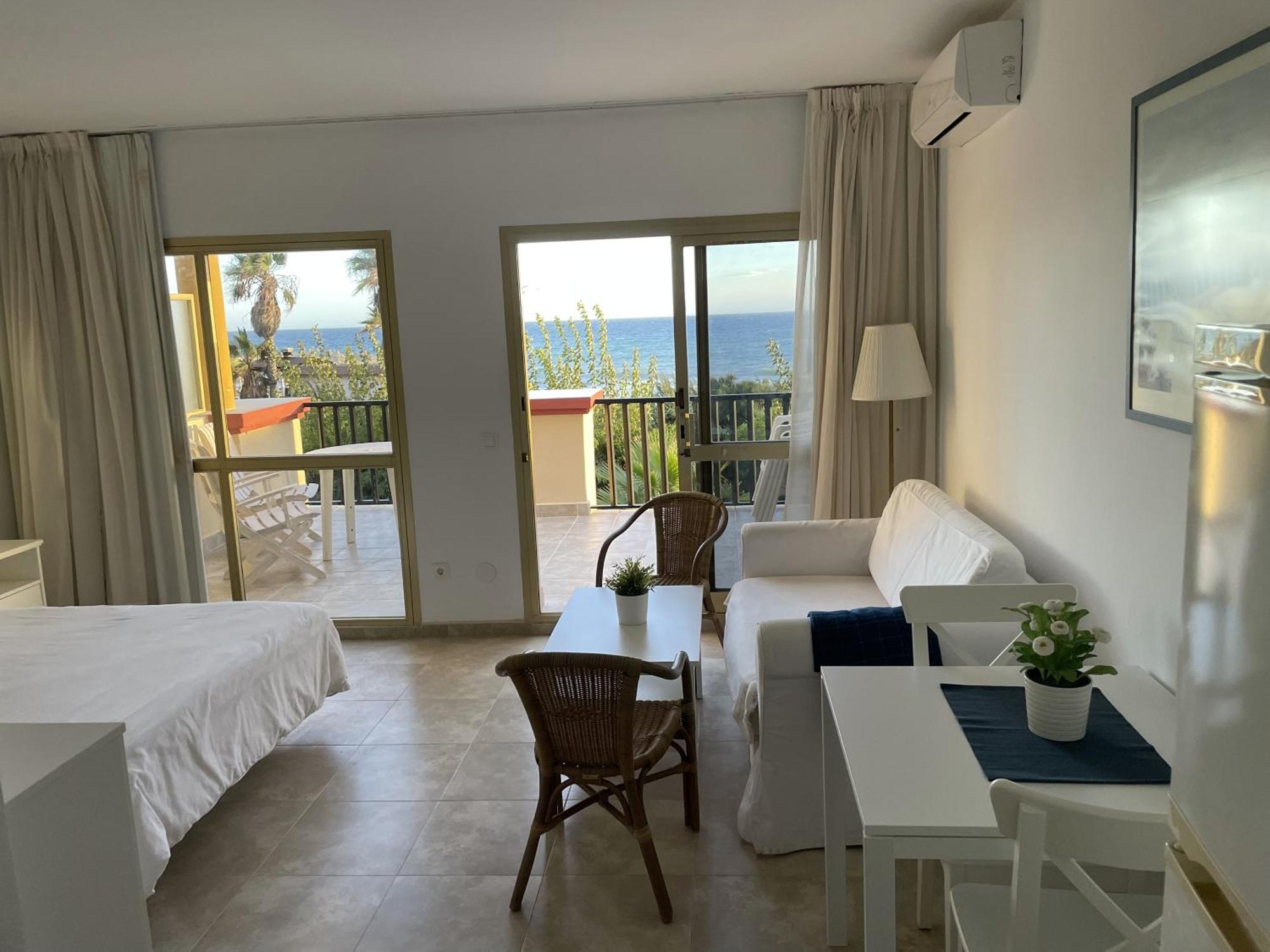 Estudio Con Insuperables Vistas Al Mar: Aparcamiento มาร์เบยา ภายนอก รูปภาพ