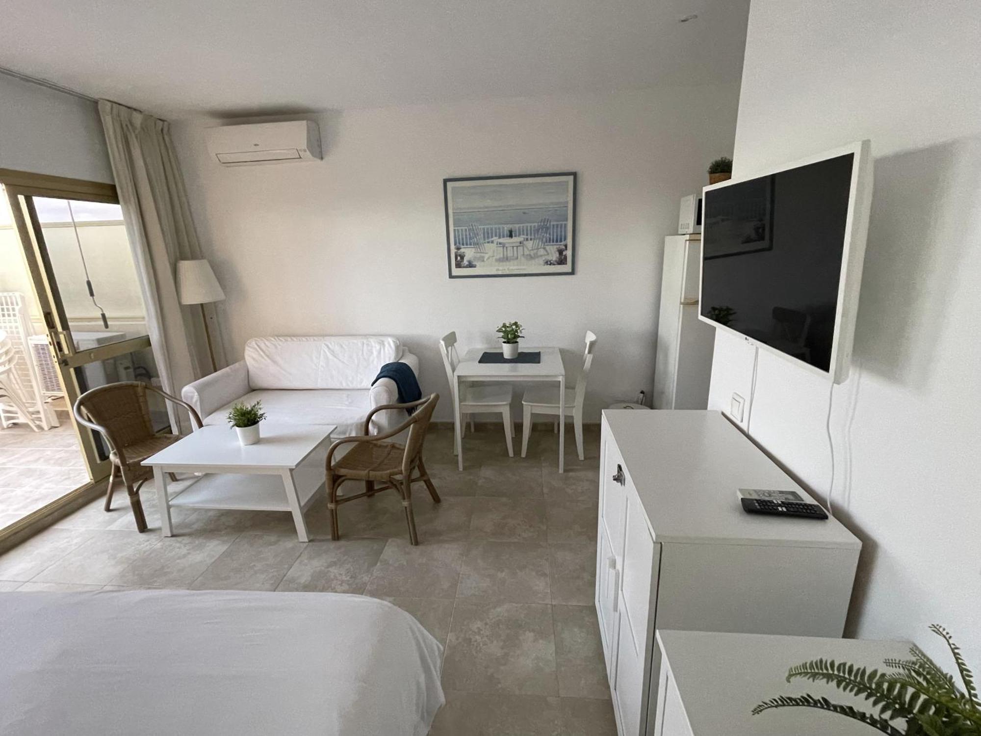 Estudio Con Insuperables Vistas Al Mar: Aparcamiento มาร์เบยา ภายนอก รูปภาพ