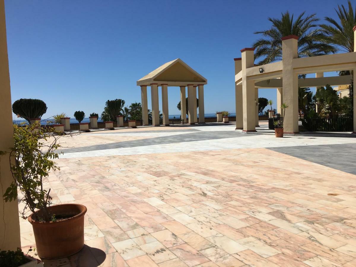 Estudio Con Insuperables Vistas Al Mar: Aparcamiento มาร์เบยา ภายนอก รูปภาพ