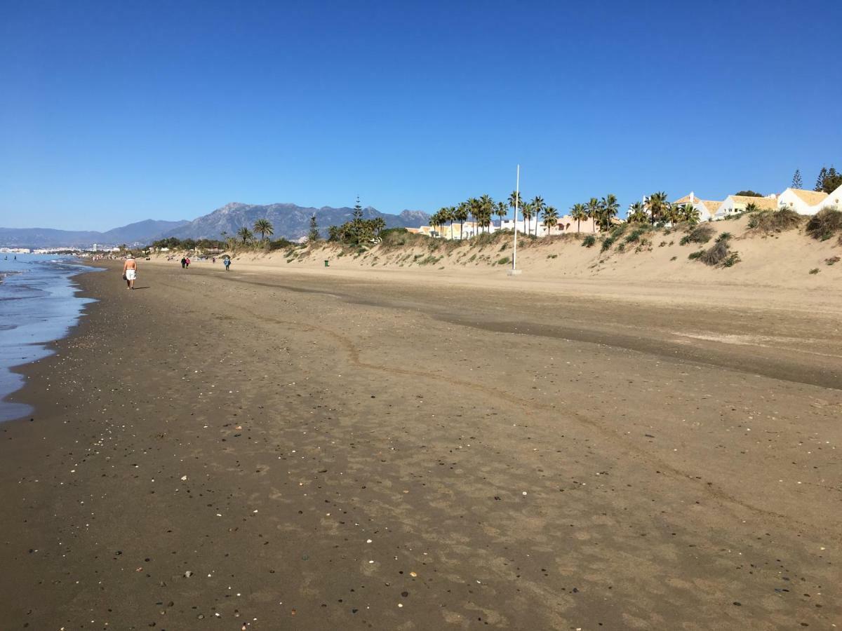 Estudio Con Insuperables Vistas Al Mar: Aparcamiento มาร์เบยา ภายนอก รูปภาพ